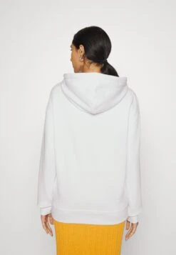 Holzweiler Hanger Hoodie - Sweatshirt - White -Mode et Luxe Boutique 1adc2c3bcf2d4285bdf1d1251827fa9d