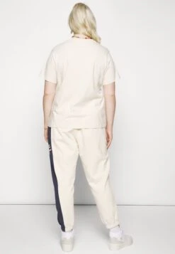 Adidas Originals Pantalon De Survêtement - White 14 Adidas Originals Pantalon De Survêtement - White -Mode et Luxe Boutique 1be9a65c7f0e4e239a4d08e81d3d802a