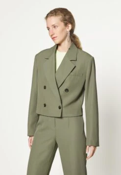 3.1 Phillip Lim Tailored Cropped Kick Trouser - Pantalon Classique - Thyme -Mode et Luxe Boutique 271112db420d47d7be576f21c2ccce4b