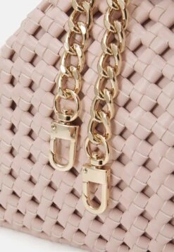 Guess Sicilia Frame - Pochette - Shell -Mode et Luxe Boutique 2bb30eee9be94d8dbd97f92045e98a89