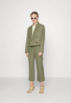 Devant -Mode et Luxe Boutique 324b5ae5ac2940bcaefa0af3a7105e70