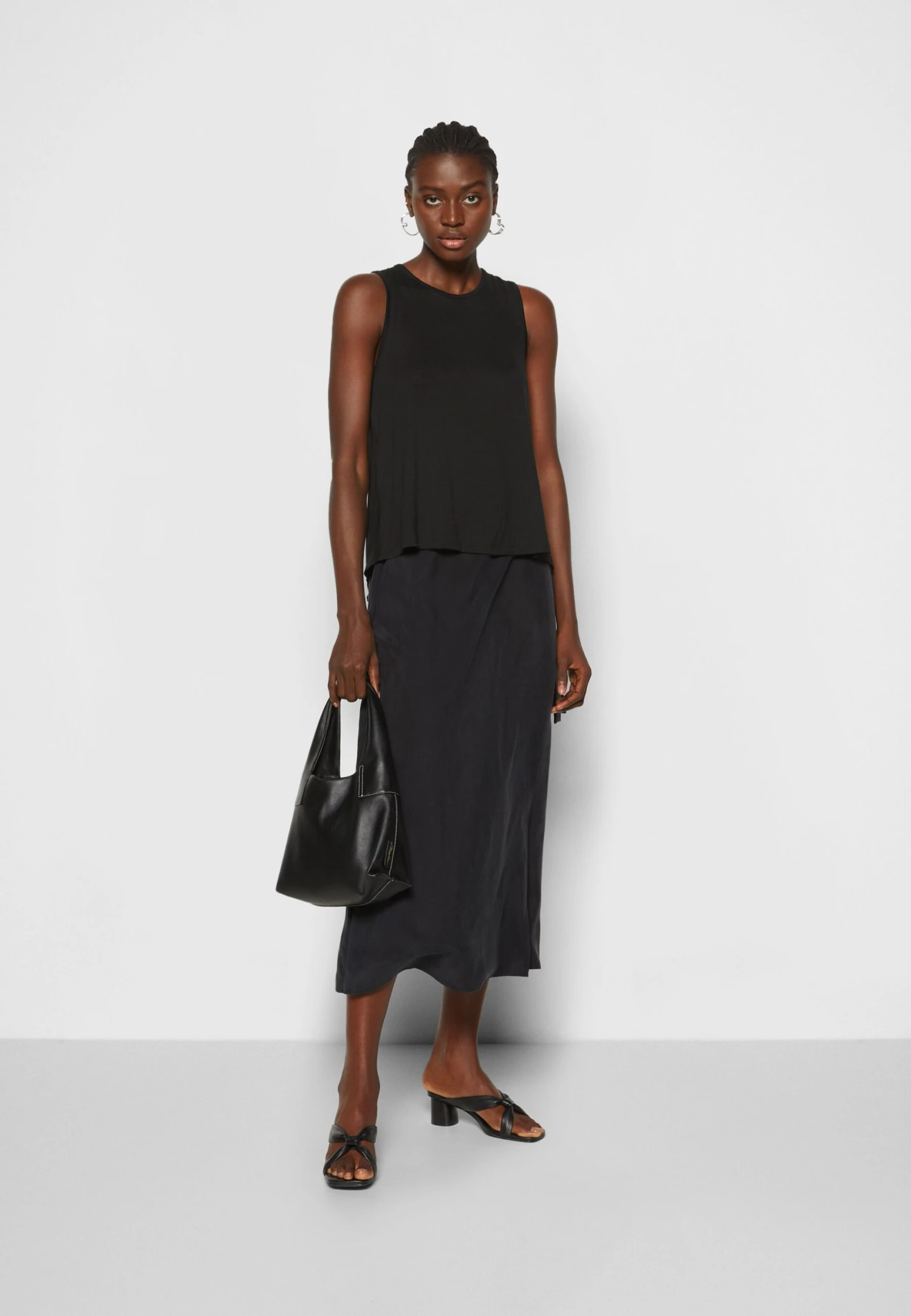 Filippa K Fan - Débardeur - Black 4 Filippa K Fan - Débardeur - Black – Image 2