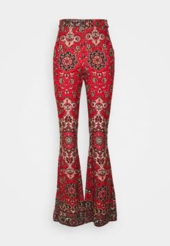 MOSCHINO Trousers - Pantalon Classique - Red -Mode et Luxe Boutique 360ca301e1104caeba29394f5322b35b