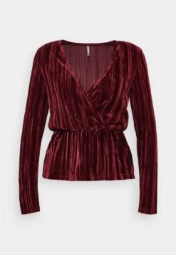 ONLY Vela - T-Shirt À Manches Longues - Port Royale -Mode et Luxe Boutique 3773477ca2bc4da2b4451d33663d8adf