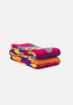 GCDS Rainbow Unisex - Écharpe - Mix -Mode et Luxe Boutique 3861ebf8442b4952a2f23e7d2fd0ee1a