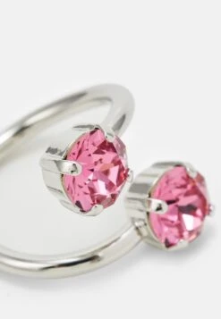 Chris - Bague - Silver Coloured -Mode et Luxe Boutique 3a0fe55404d641eda0e0c440077e3f96