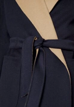 Rail - Manteau Classique - Blu Marino 15 Rail - Manteau Classique - Blu Marino -Mode et Luxe Boutique 3f9ce23282c44dcbb9ab021ca7bf0f30