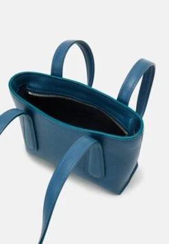 Mansur Gavriel Mini Giraffe Bag - Sac À Main - Peacock 9 Mansur Gavriel Mini Giraffe Bag - Sac À Main - Peacock -Mode et Luxe Boutique 4659ed584ba24e0bb5a567e48858d976