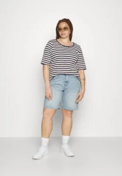 Gina Tricot 90S - Short En Jean - Mid Blue -Mode et Luxe Boutique 51e9e77080964dd887e95bbaa8bba179