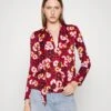 THE KOOPLES Blouse - Red/Yellow 2 THE KOOPLES Blouse - Red/Yellow -Mode et Luxe Boutique 5dea3be2c6c5441ba64e46837a0ee9fb