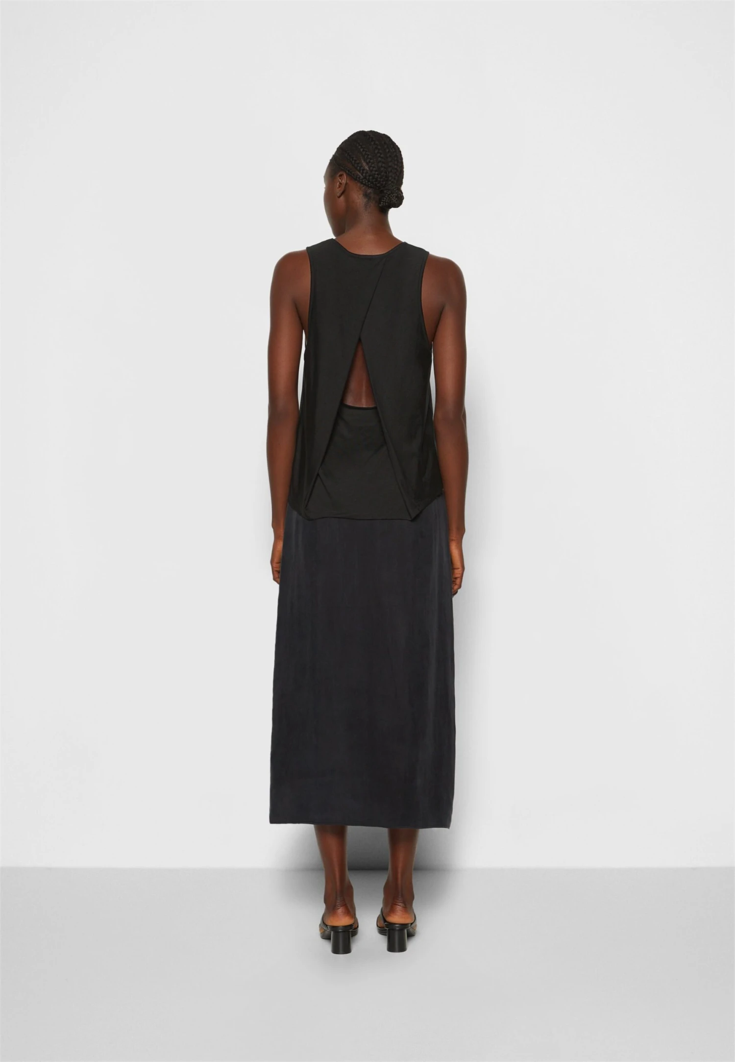 Filippa K Fan - Débardeur - Black 6 Filippa K Fan - Débardeur - Black – Image 4