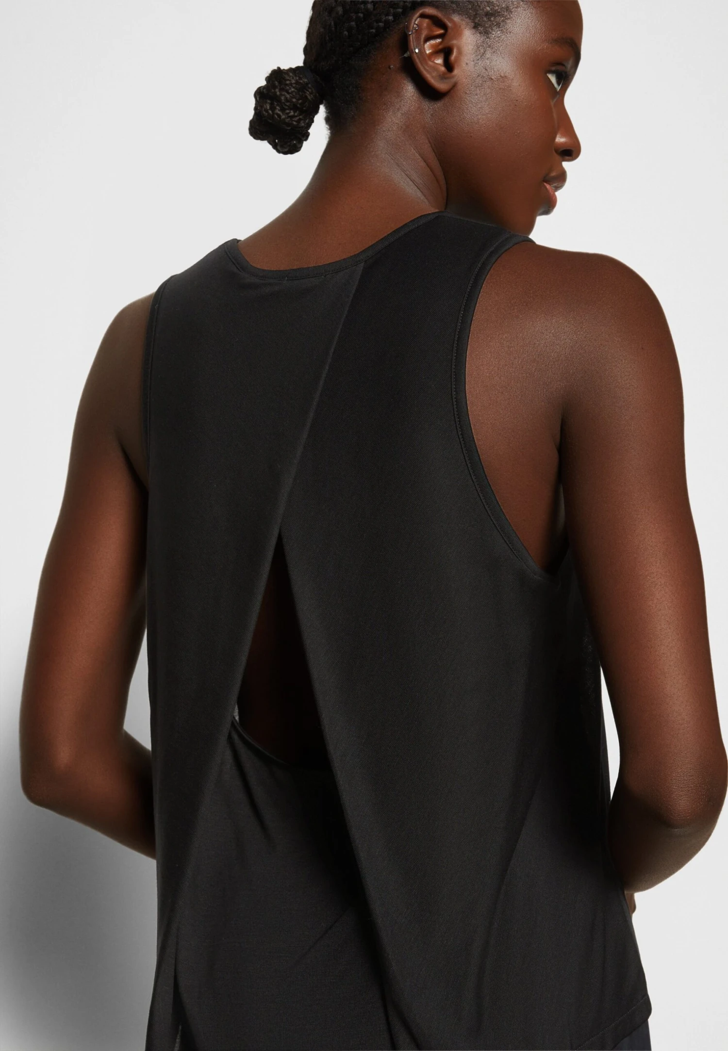 Filippa K Fan - Débardeur - Black 9 Filippa K Fan - Débardeur - Black – Image 7