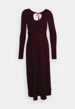 Long Sleeve Dress - Robe Pull - Plum -Mode et Luxe Boutique 782d581bfaa94ce4ad6a5e5db76de8f0