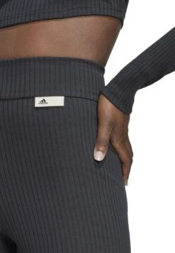 ADIDAS PERFORMANCE W Sl Rib Sho - Collants - Carbon -Mode et Luxe Boutique 8eb9cdd44d424ef2ba52638e3a152451