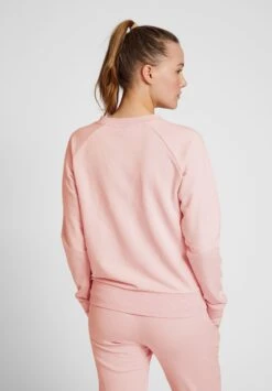 Hummel Hmlnoni - Sweatshirt - Chalkpink -Mode et Luxe Boutique 9064bb4e435544cab4d395821a0cf5aa