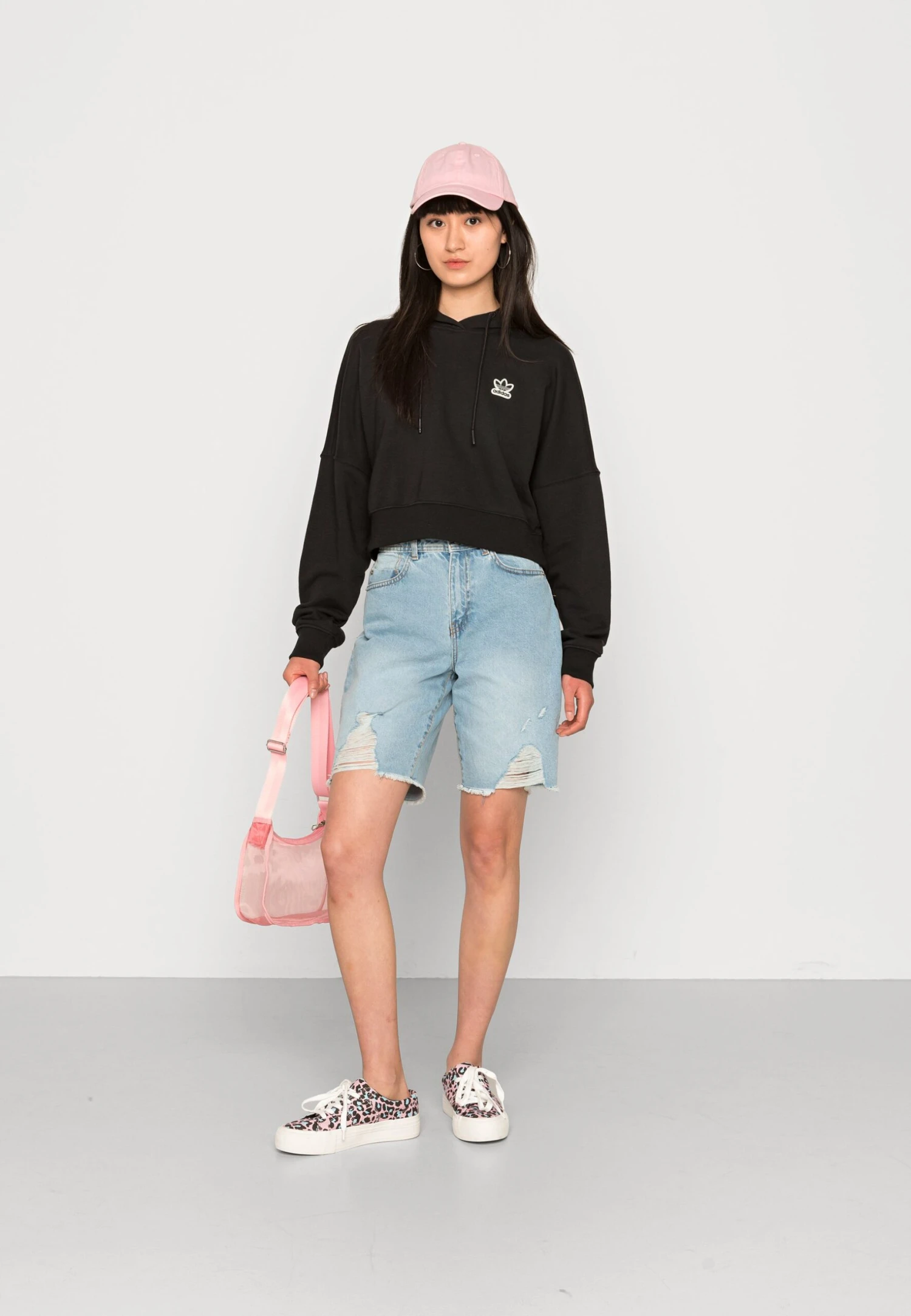 Adidas Originals Cropped Hoodie - Sweatshirt - Black 4 Adidas Originals Cropped Hoodie - Sweatshirt - Black – Image 2