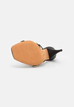 IRO Goody - Sandales À Talons Hauts - Black 14 IRO Goody - Sandales À Talons Hauts - Black -Mode et Luxe Boutique 9a47584be063460aa3b5ff25a40bbedf