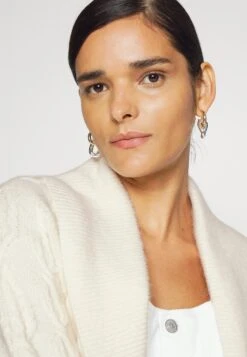 Needle & Thread Twisted Cable Knee Length Cardigan - Gilet - Champagne -Mode et Luxe Boutique 9e04980d813a4542a1443761259576b1