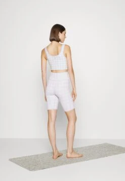 Sweaty Betty Gingham Seamless Crop - Débardeur - Purple -Mode et Luxe Boutique a41304f4f8824ae1b65234a2d4f40cbc