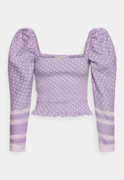 Thea Blouse - T-Shirt À Manches Longues - Lavender Fog 12 Thea Blouse - T-Shirt À Manches Longues - Lavender Fog -Mode et Luxe Boutique aa5ff72fe2e54516be7c54b9b46df648