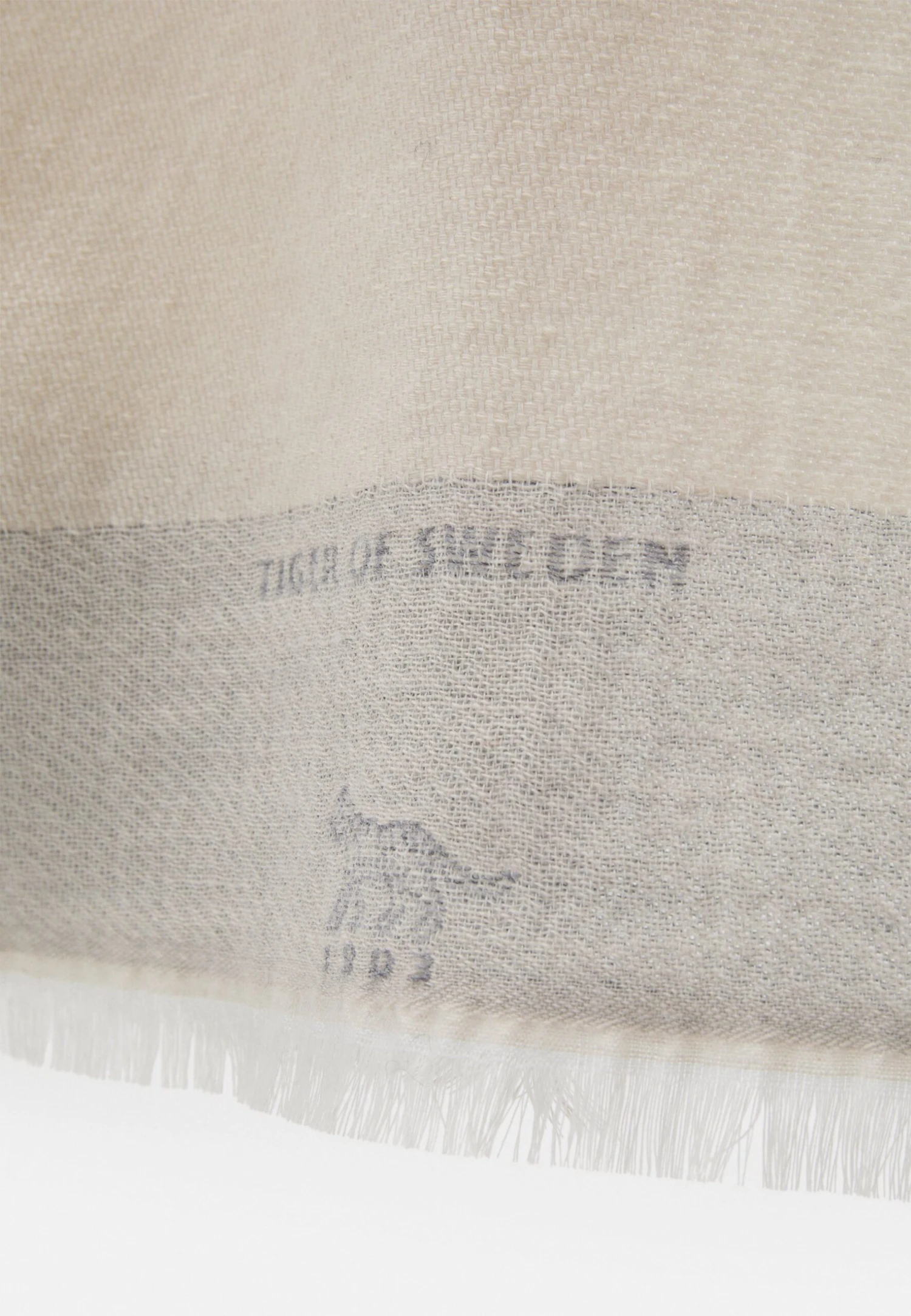 Tiger Of Sweden Salvor Unisex - Foulard - Sandalwood 7 Tiger Of Sweden Salvor Unisex - Foulard - Sandalwood – Image 5