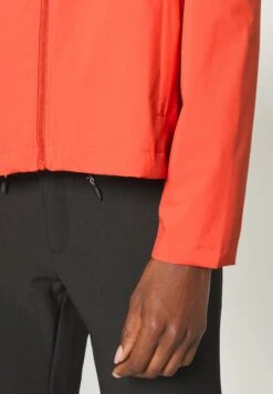 Veste De Running - Red -Mode et Luxe Boutique b0bf9c9fc44f431085b18fdf5ce82633