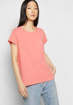 Maison Labiche T-Shirt Basique - Coral -Mode et Luxe Boutique b46dd67a8257476d9957d0f480198977