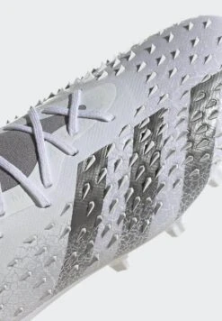 ADIDAS PERFORMANCE Predator Freak - Chaussures De Foot À Lamelles - White 7 ADIDAS PERFORMANCE Predator Freak - Chaussures De Foot À Lamelles - White -Mode et Luxe Boutique b6fee7dd1c134377971cdb8b23cdb398
