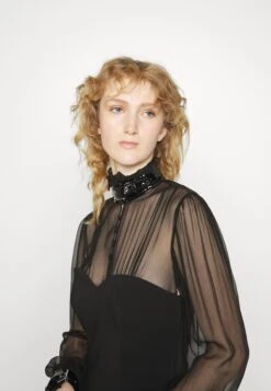 MOSCHINO Bondage Buckle - Robe De Soirée - Fantasy Black -Mode et Luxe Boutique ba845a2986b44d18adc43930fb3f8ae1