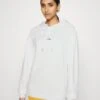 Holzweiler Hanger Hoodie - Sweatshirt - White 1 Holzweiler Hanger Hoodie - Sweatshirt - White -Mode et Luxe Boutique bf8218e265cd4a04ae868f76f55b29cb
