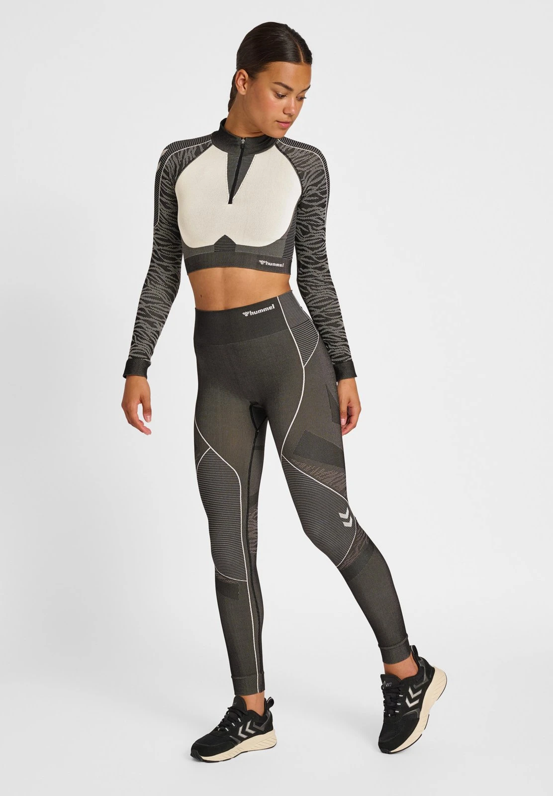 Hummel Sweatshirt - Black Chateau Grey 3 Hummel Sweatshirt - Black Chateau Grey