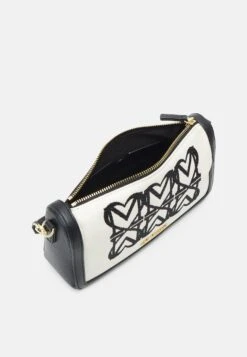 LOVE MOSCHINO Baguette - Sac À Main - Natural Black -Mode et Luxe Boutique c0cd7e6483ec44ad8a8d3a8af062630f