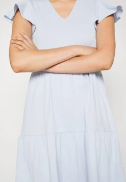 MOSS COPENHAGEN Alvy Dress - Robe En Jersey - Kentucky Blue 15 MOSS COPENHAGEN Alvy Dress - Robe En Jersey - Kentucky Blue -Mode et Luxe Boutique c6a5ad042f234799903bfab3cf6c8d30