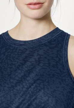 Athleta Chi Tank - Débardeur - Dark Blue 13 Athleta Chi Tank - Débardeur - Dark Blue -Mode et Luxe Boutique c8d05b8443b142b7893449acdd958628
