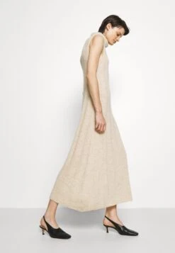 Candice Boucle - Robe Pull - Ivory -Mode et Luxe Boutique ca8f329dc564405d90d151d60a9bfa67