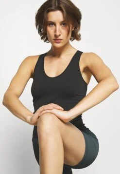 Athleta Aurora Tank - Débardeur - Black -Mode et Luxe Boutique ce86fca5182b45e4a3ebbcecb5d82248