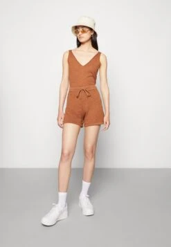 ONLY Onlmelody - Short - Toffee -Mode et Luxe Boutique d0b38d3160af486a9b455b1ca62dbcb9