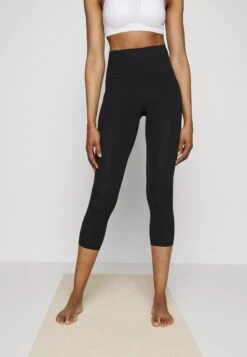 Athleta Salutation Stash Pocket Capri - Collants - Black