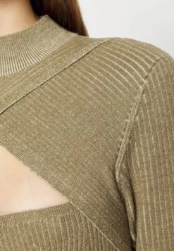 3.1 Phillip Lim Cross Dress - Robe Pull - Uniform Dove 15 3.1 Phillip Lim Cross Dress - Robe Pull - Uniform Dove -Mode et Luxe Boutique e6dee96f095a48b2a513e2475e246d1c