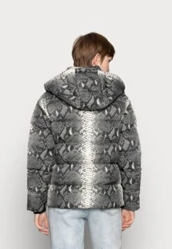 URBAN CLASSICS Ladies Hooded Puffer Jacket - Veste D'Hiver - Grey 9 URBAN CLASSICS Ladies Hooded Puffer Jacket - Veste D'Hiver - Grey -Mode et Luxe Boutique ea5ac50455774b54aa6d4137b9f20c60