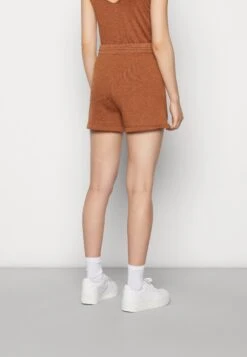 ONLY Onlmelody - Short - Toffee -Mode et Luxe Boutique ef06f0657493484c9c0b8629bfc28ed4