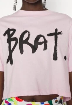 Christopher Kane Brat Cropped - T-Shirt Imprimé - Fairytale -Mode et Luxe Boutique f40d52836b714500a39e4c6fc9f8eb45